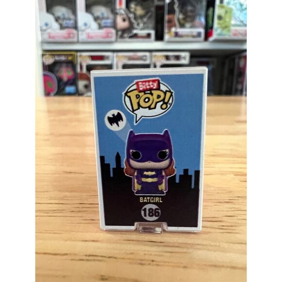 BITTY Batgirl 1" Funko Pop #186 DC Comics Adam West Batman Barbara Gordon Show - Picture 2 of 6